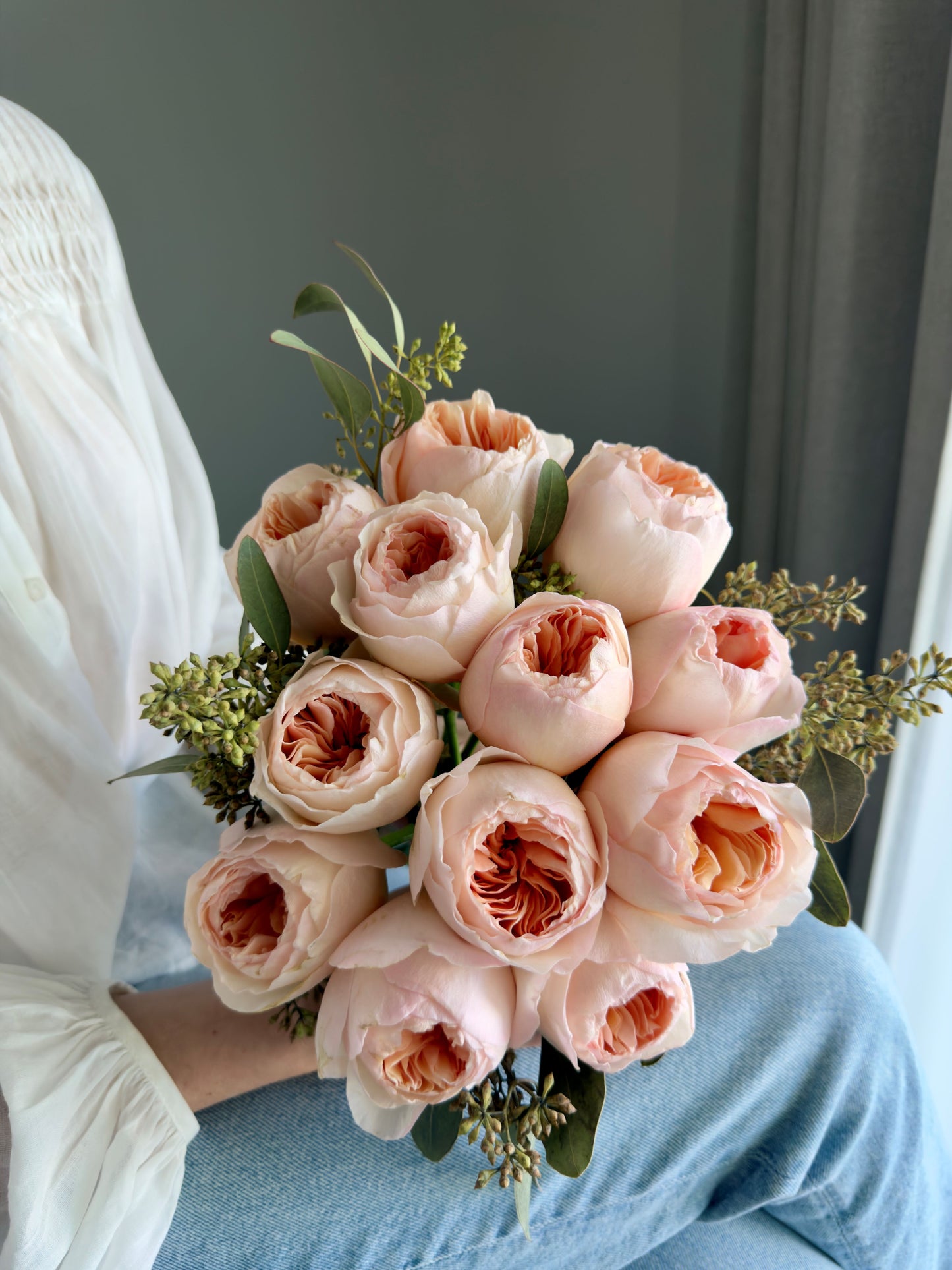 Premium Juliet Garden Roses Bouquet